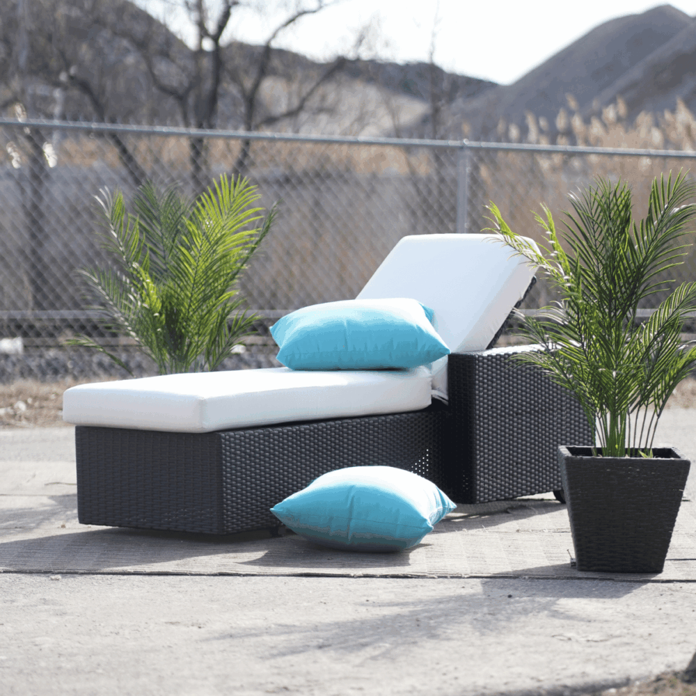 Solo Rattan Sunbed – Canadian-Made with Sunbrella Cushions